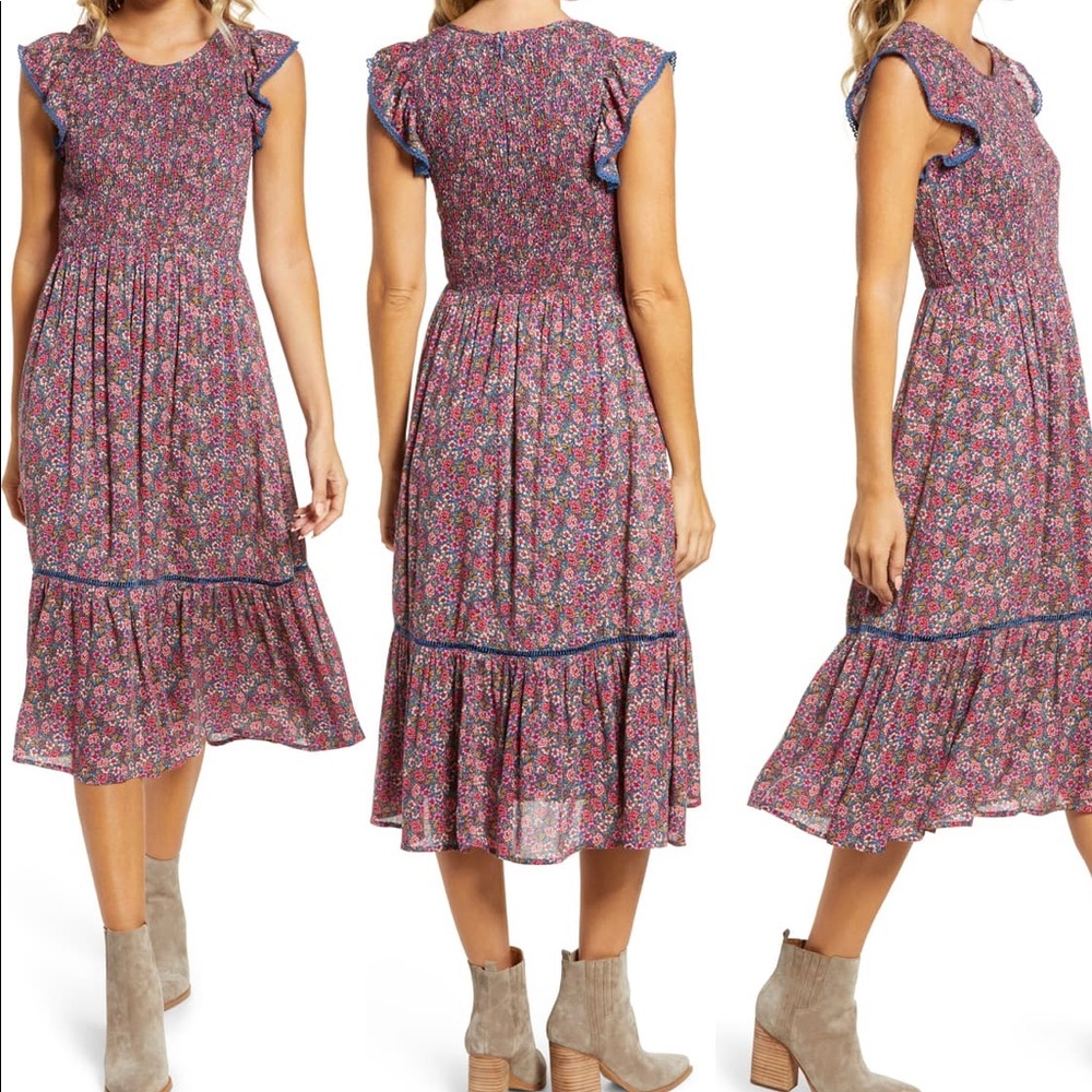 Lost + Wander Smocked Midi Dress size small
